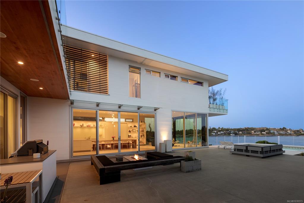 Fifth View of 295 King George Terr, Oak Bay, BC, V8S 2J8