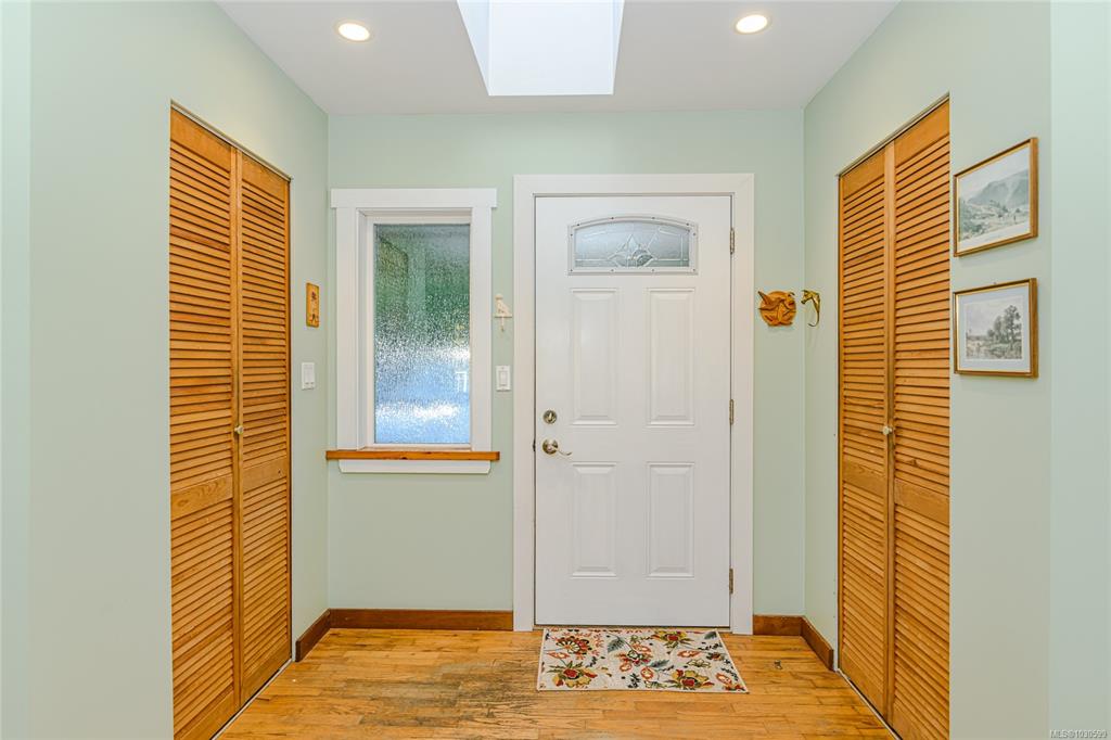 Fifth View of 170 Woodland Dr, Salt Spring, BC, V8K 1K2