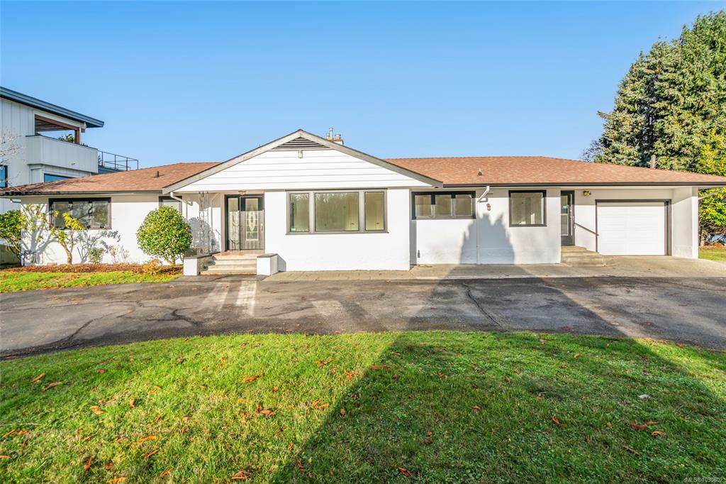Fourth View of 441 Memorial Ave, Qualicum Beach, BC, V9K 1G8