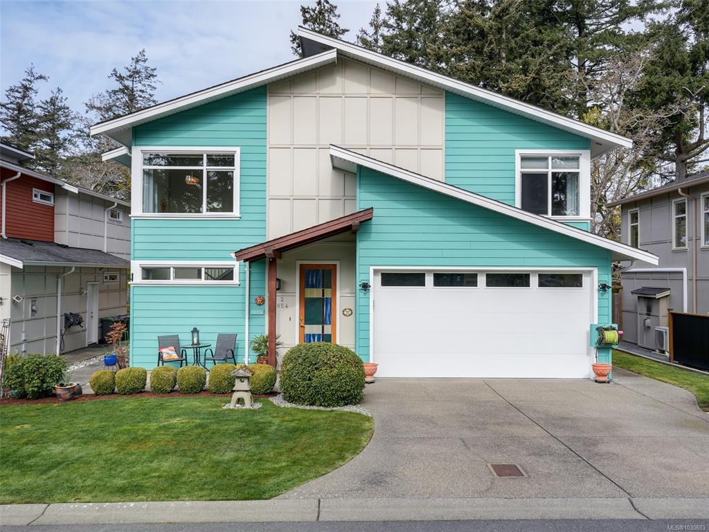 Third View of 854 Caroline Rd, Esquimalt, BC, V9A 4L9