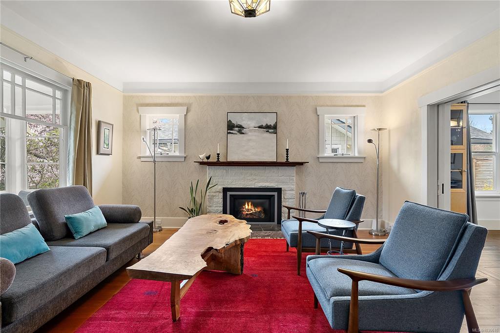 Fifth View of 1753 Davie St, Victoria, BC, V8R 4W5