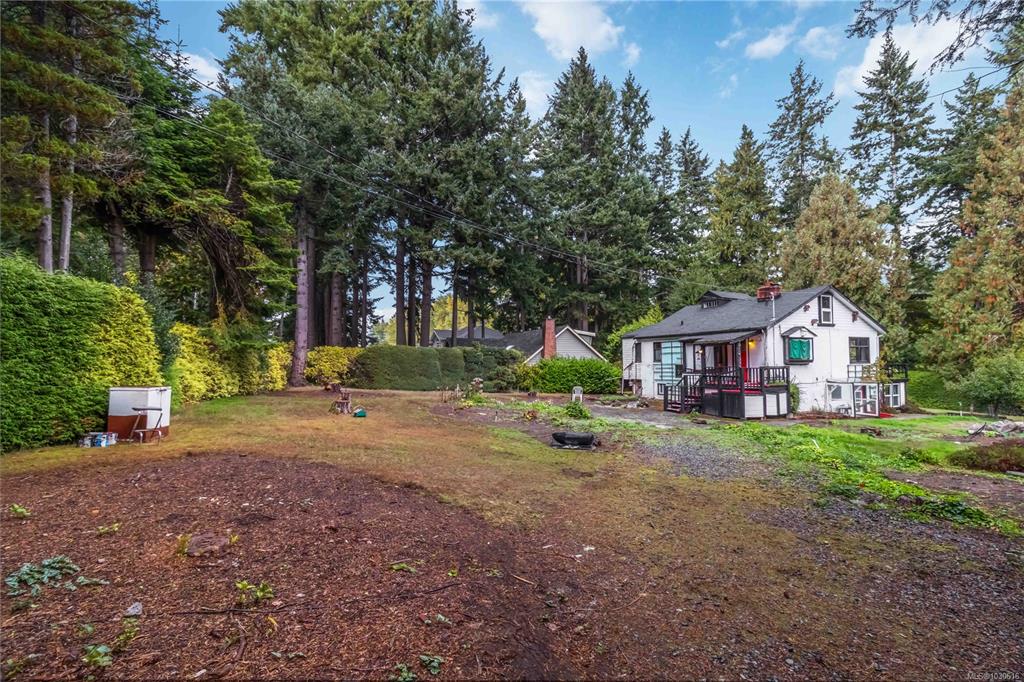 Third View of 5447 Fowler Rd, Saanich, BC, V8Y 1Y4
