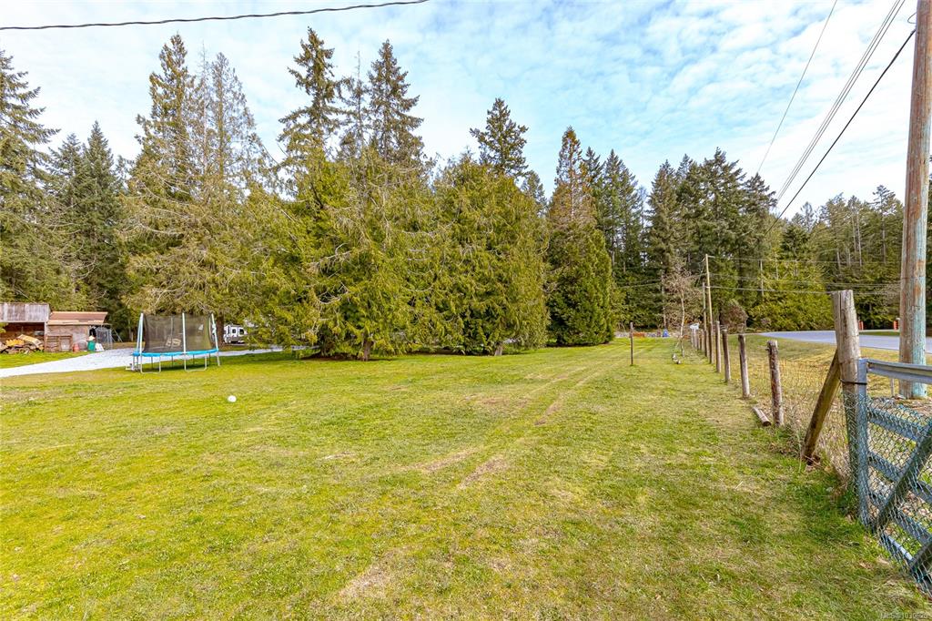 Fifth View of 1383 Carlton Dr, Cobble Hill, BC, V8H 0B7