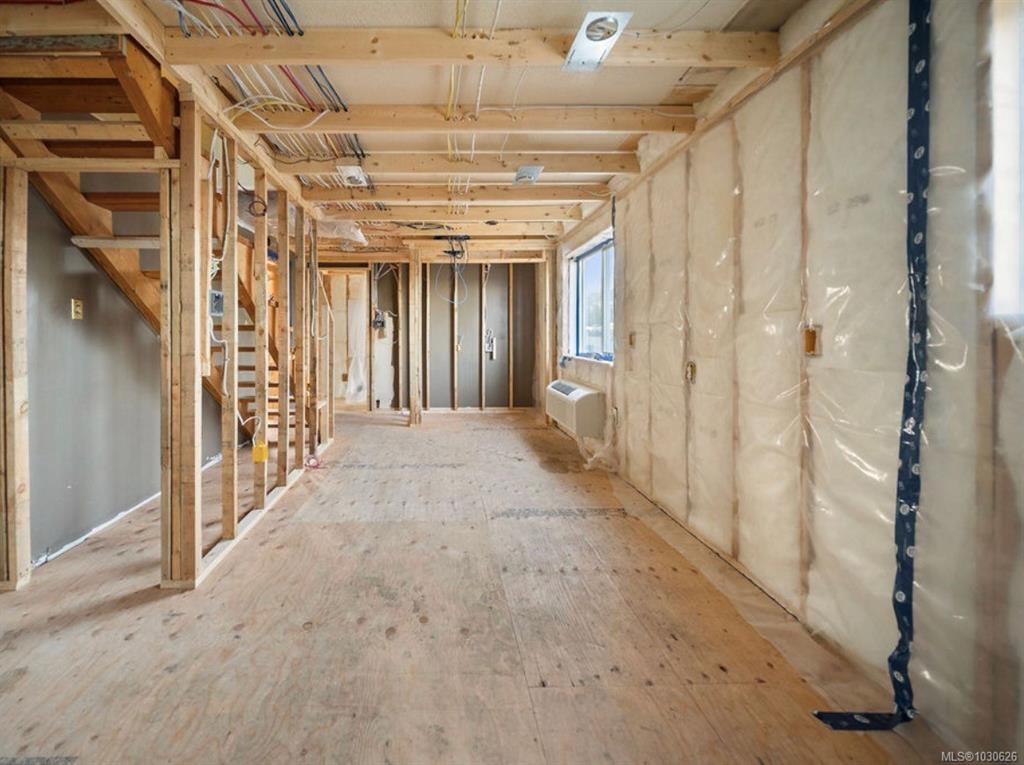 Third View of 440 Nicol St, Nanaimo, BC, V9R 4T6