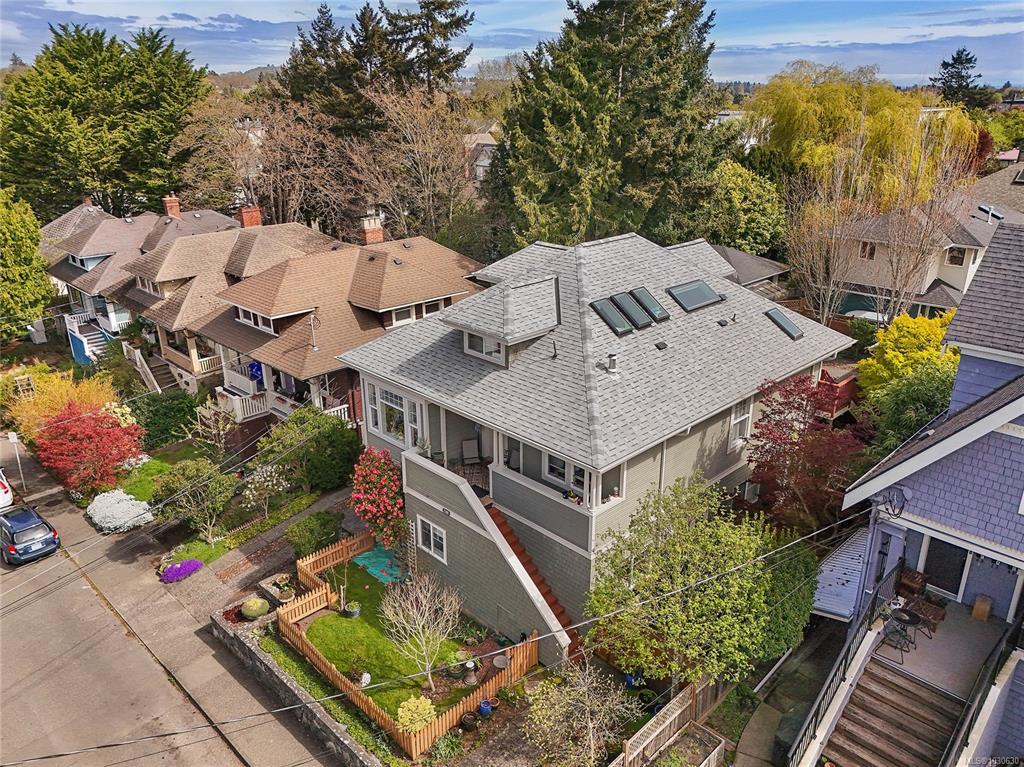 Second View of 2109 Chambers St, Victoria, BC, V8T 3L1