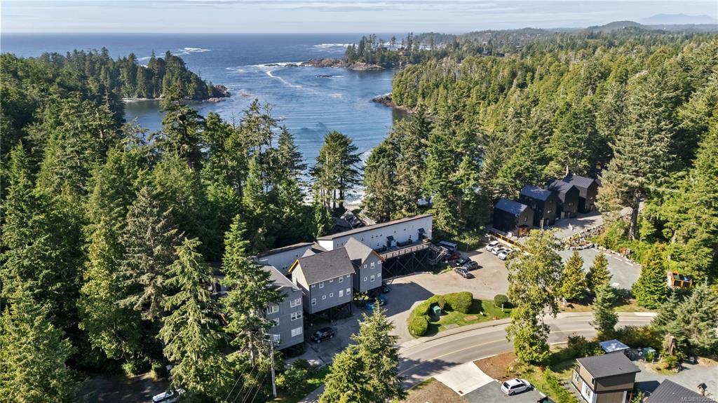 Third View of 1002 Peninsula Rd, Ucluelet, BC, V0R 3A0