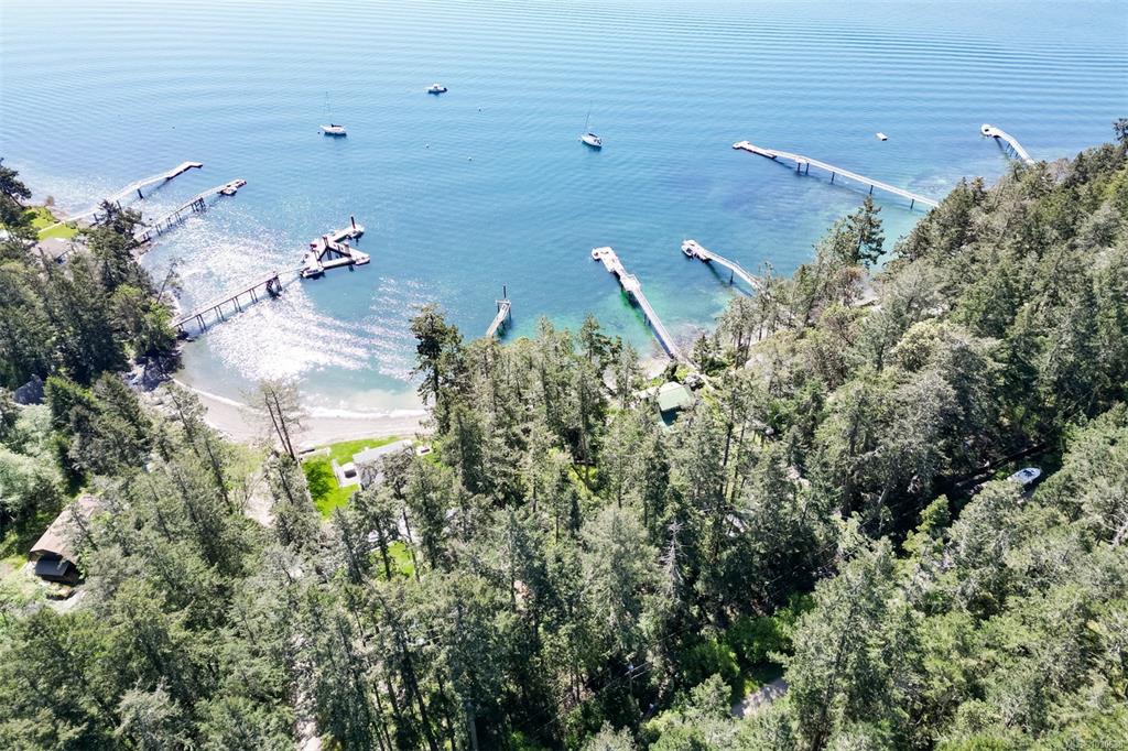 Fourth View of 4 Mckenzie Cres, Piers Island, BC, V8L 5Y7
