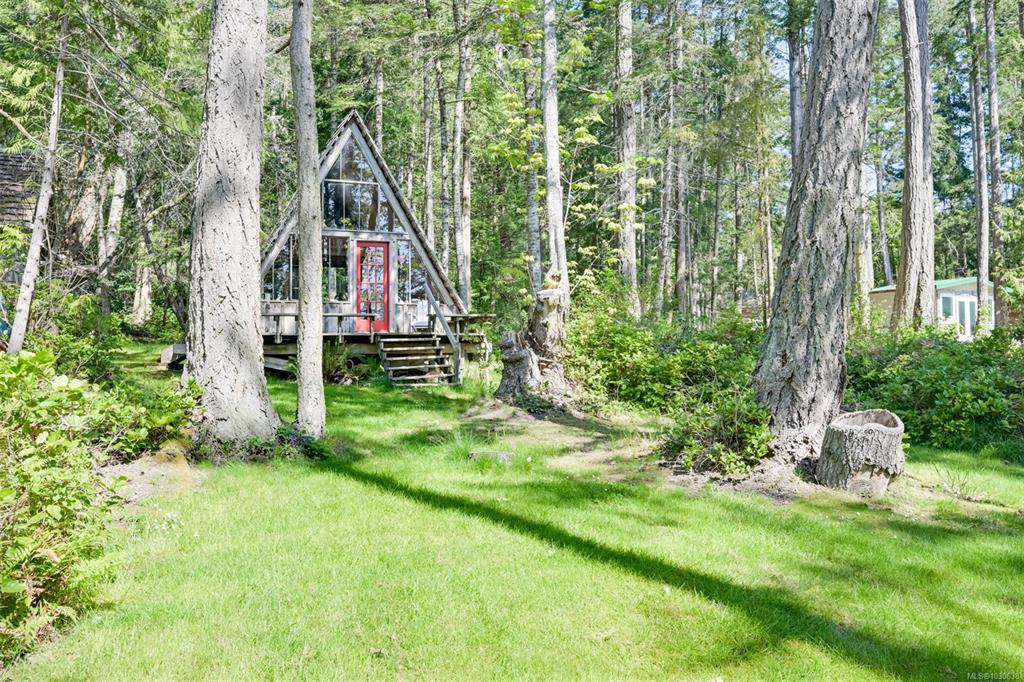 Fifth View of 4 Mckenzie Cres, Piers Island, BC, V8L 5Y7