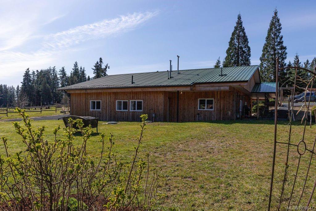 Fourth View of 2121 Dzini Rd, Black Creek, BC, V9J 1H1