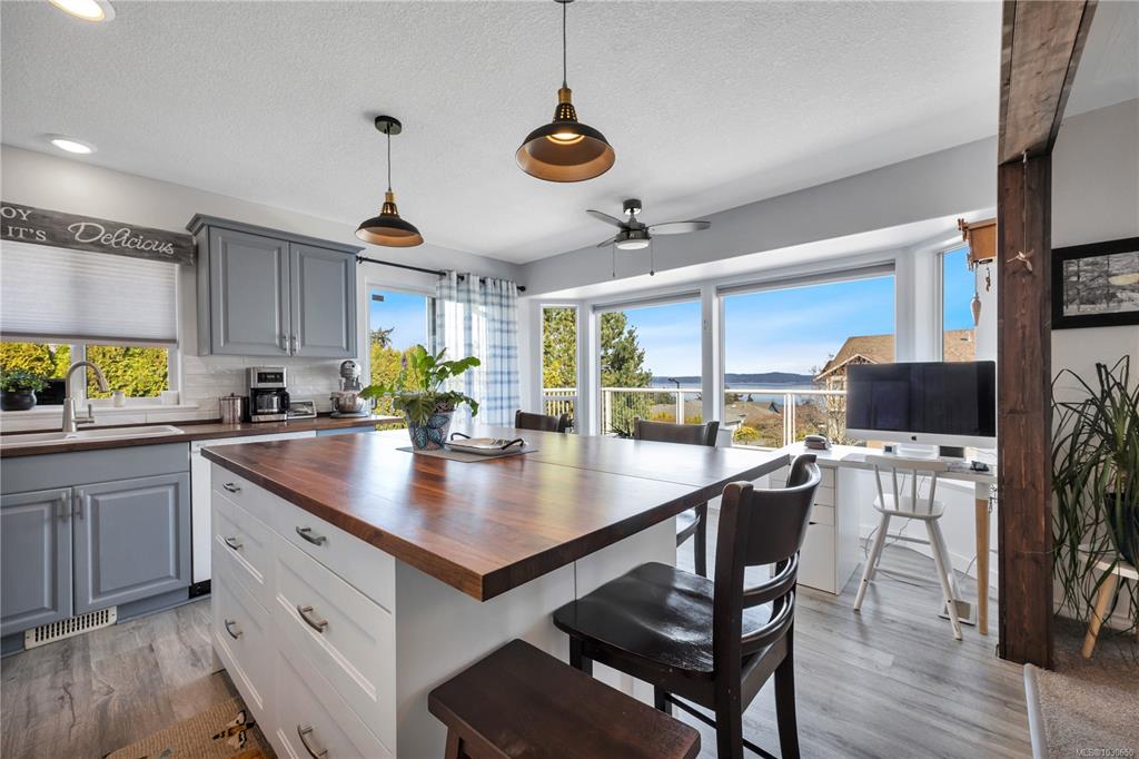 Fifth View of 402 Tassin Pl, Ladysmith, BC, V9G 1W8
