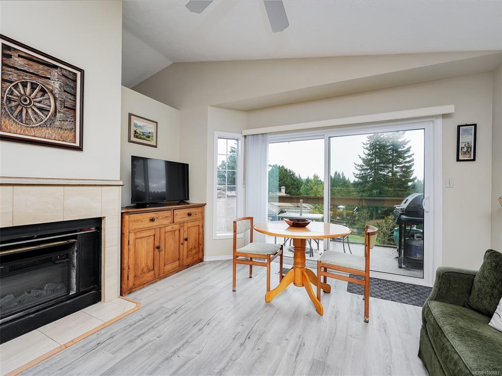 Third View of 901 Kentwood Lane, Falcon Ridge Estates, Saanich, BC, V8Y 2Y7