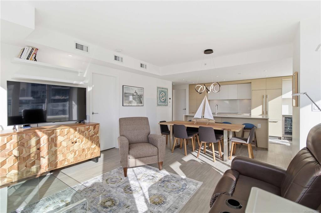 Fifth View of 848 Yates St, Victoria, BC, V8W 0G2