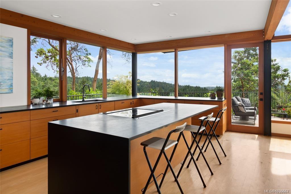 Fifth View of 122 Jasper Rd, Salt Spring, BC, V8K 2X8