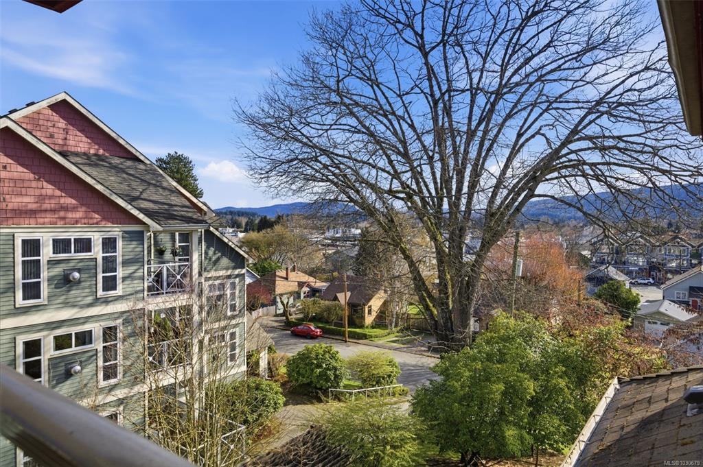 Third View of 330 Brae Rd, Braemore Court, Duncan, BC, V9L 3T8