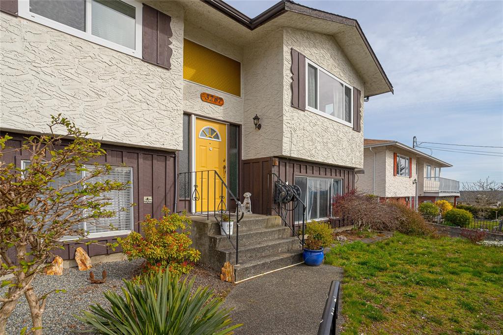 Fourth View of 3267 Cook St, Chemainus, BC, V0R 1K2