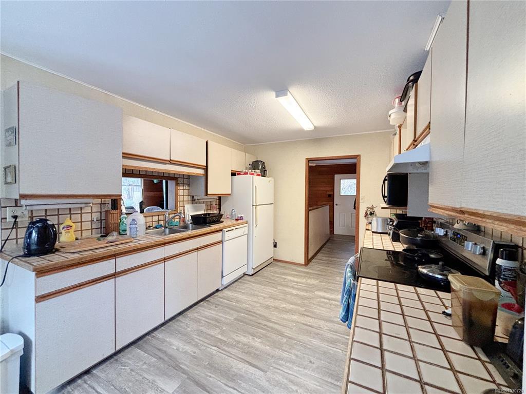 Fifth View of 1068 Princess Victoria View, Tahsis, BC, V0P 1X0