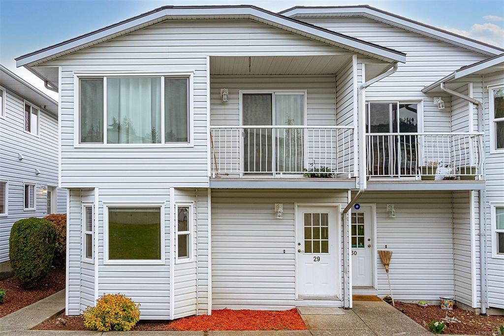 Third View of 260 Harwell Rd, Nanaimo, BC, V9R 6V1