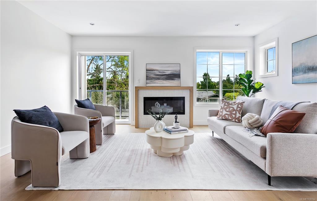 3907 Cedar Hill Rd, 1030744, BC,