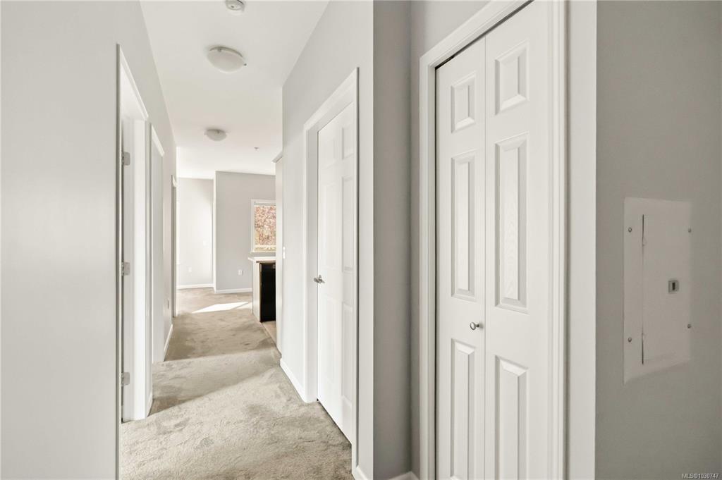 Fifth View of 360 Goldstream Ave, Parkwood Manor 1, Colwood, BC, V9B 2W3