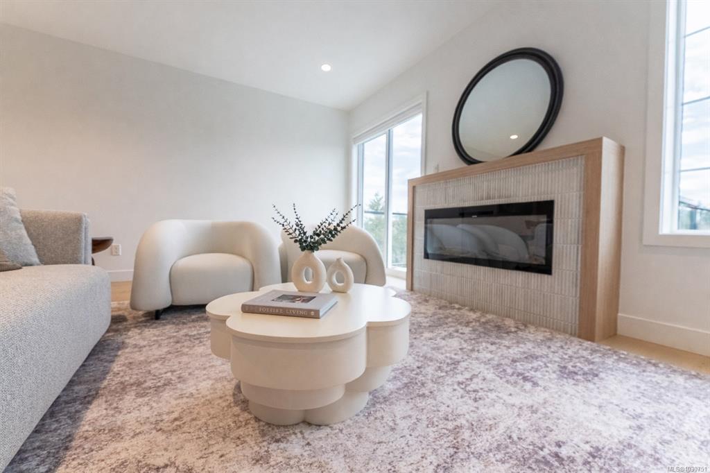 3907 Cedar Hill Rd, 1030751, BC,