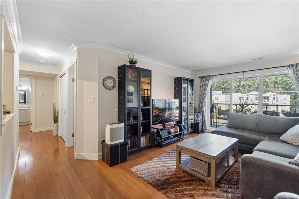 4701 Uplands Dr, 1030760, BC,