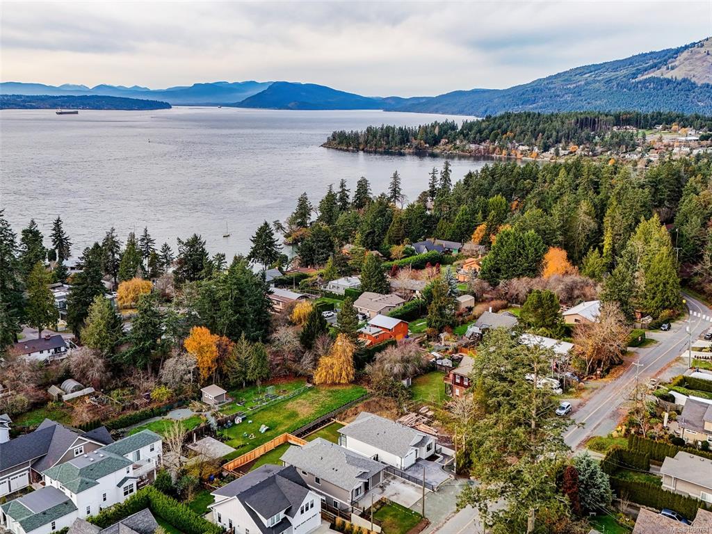 10950 Chalet Rd, 1030761, BC,