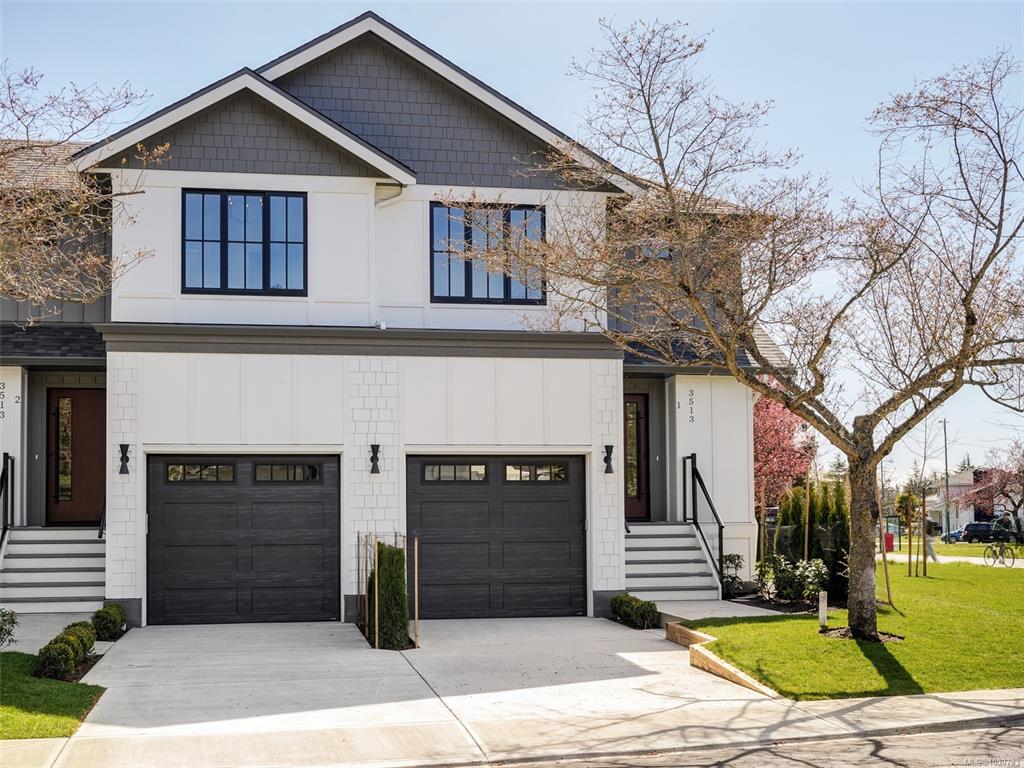 Third View of 3513 Henderson Rd, Henderson Park, Oak Bay, BC, V8R 3K5