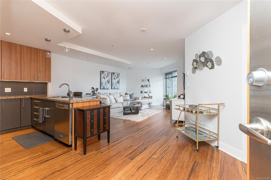 Fifth View of 2745 Veterans Memorial Pkwy, Langford, BC, V9B 0H4