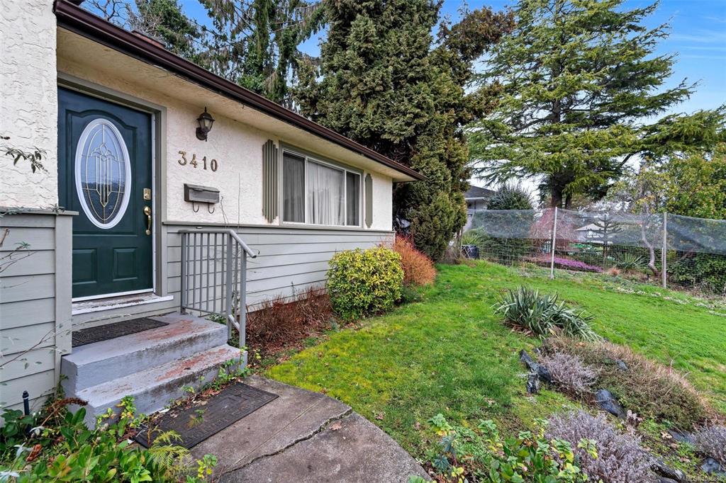 Fourth View of 3410 Browning St, Saanich, BC, V8P 4E1