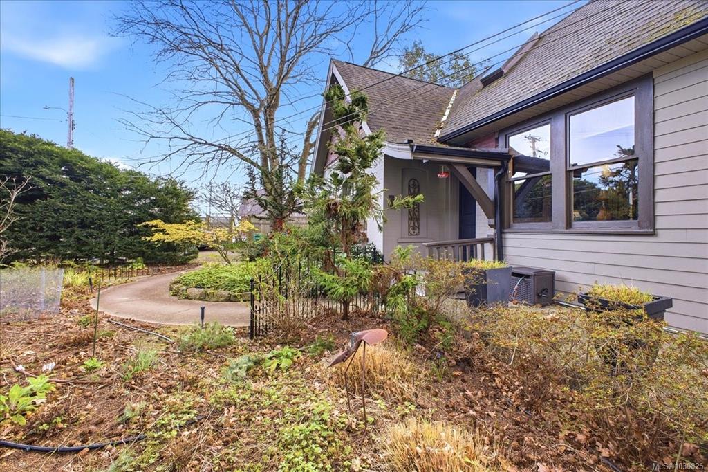 Fifth View of 145 Prideaux St, Nanaimo, BC, V9R 2M8