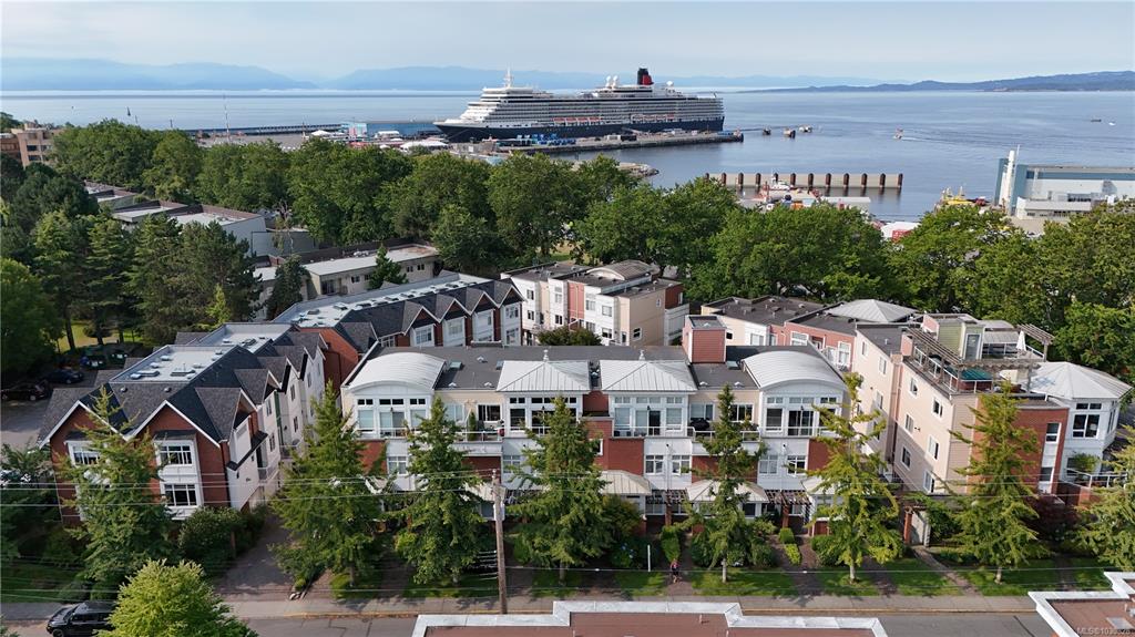 Second View of 60 Dallas Rd, Victoria, BC, V8V 1A2