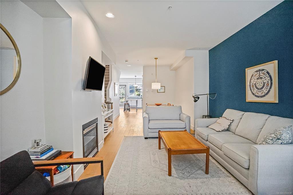 Fourth View of 60 Dallas Rd, Victoria, BC, V8V 1A2