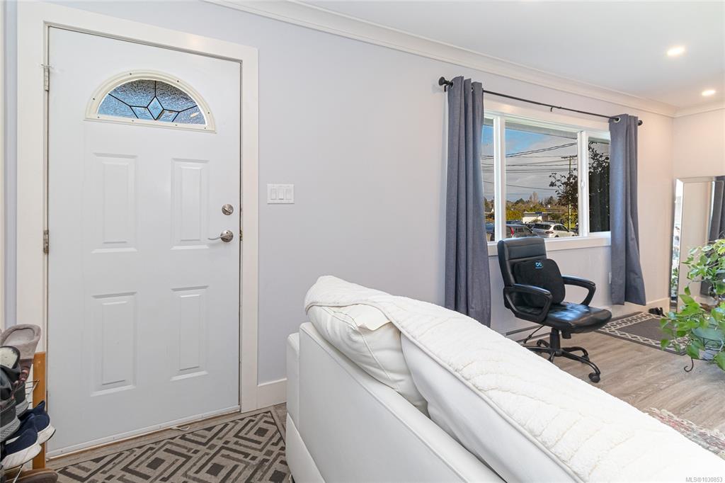 Fourth View of 2951 Cedar Hill Rd, Victoria, BC, V8T 3H8