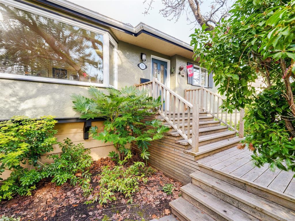 3930 Tudor Ave, 1030855, BC,