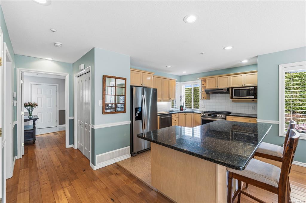 Fourth View of 6595 Groveland Dr, Nanaimo, BC, V9V 1S6