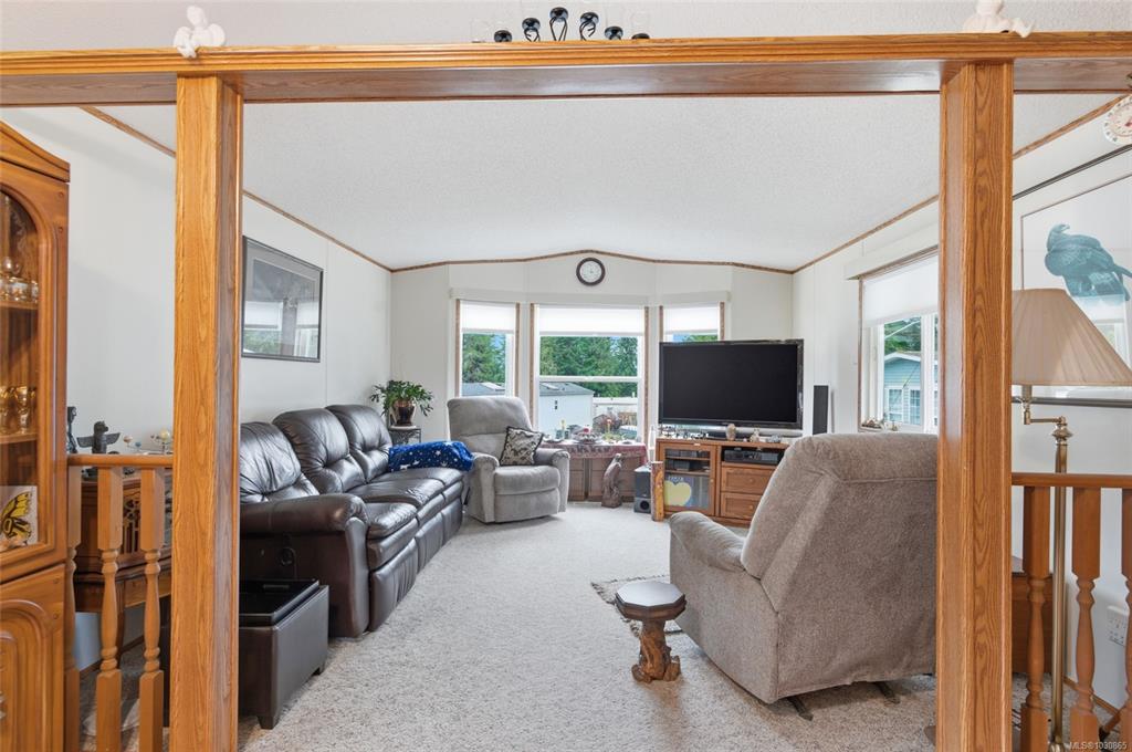 Third View of 10325 Lakeshore Rd, Port Alberni, BC, V9Y 8G9