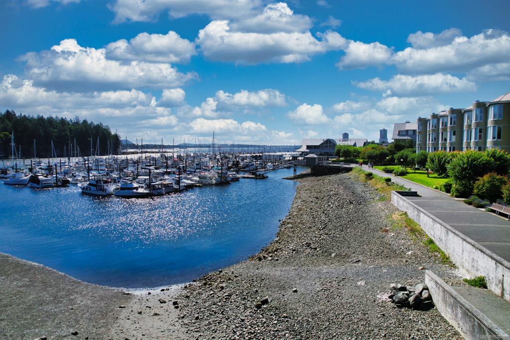 Second View of 27 Cypress St, Nanaimo, BC, V9S 0A1