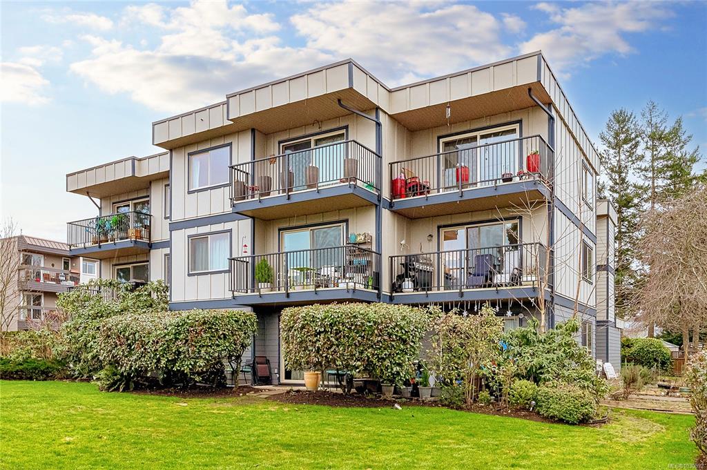 2427 Amherst Ave, 1030892, BC,