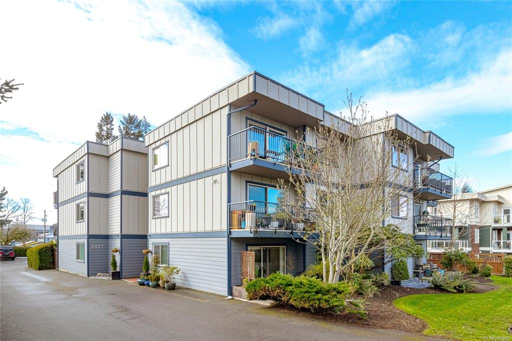 Fourth View of 2427 Amherst Ave, Holly Manor, Sidney, BC, V8L 2H1