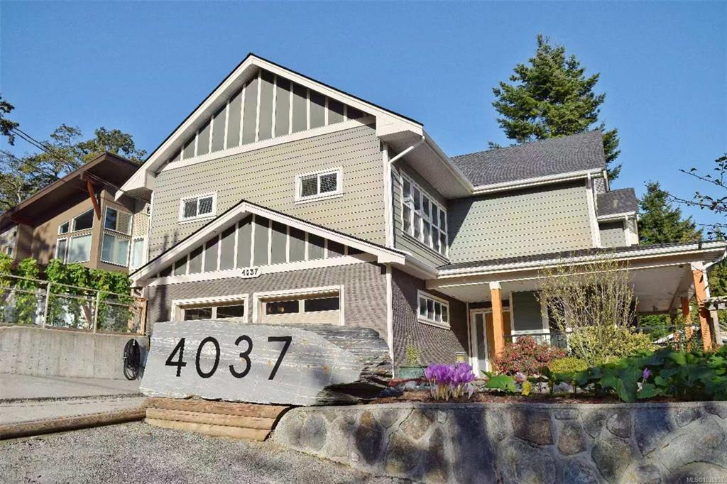 Second View of 4037 Nelthorpe St, Saanich, BC, V8X 2A2