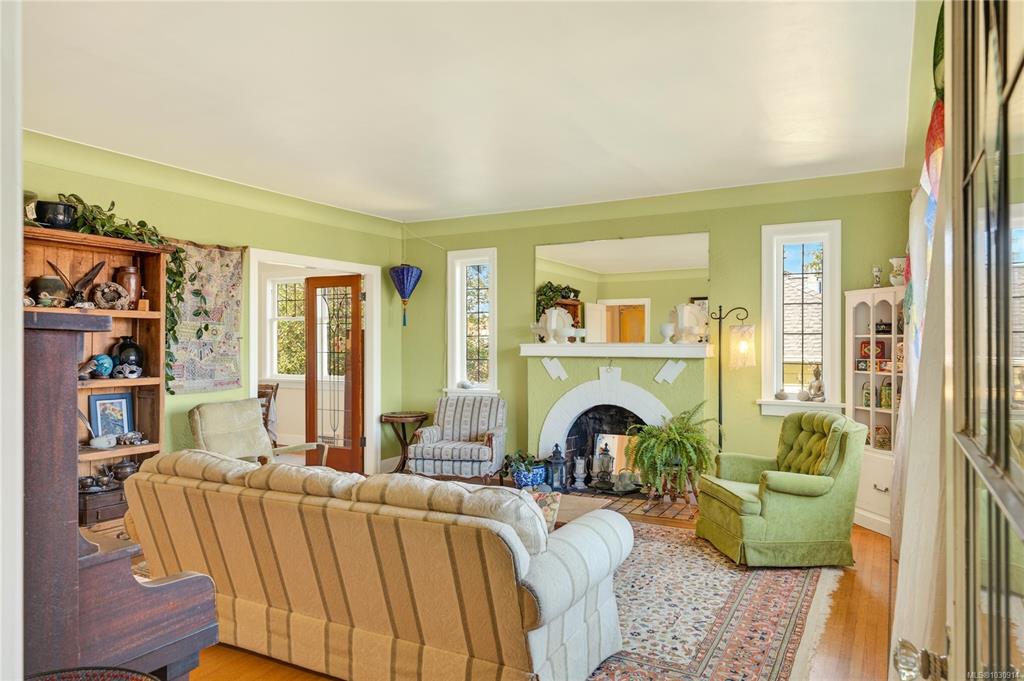 Fifth View of 225 Harvey St, Nanaimo, BC, V9R 3W6