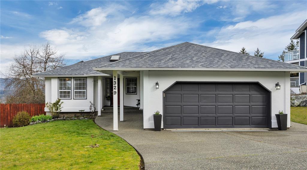 1329 Kingsview Rd, 1030917, BC,