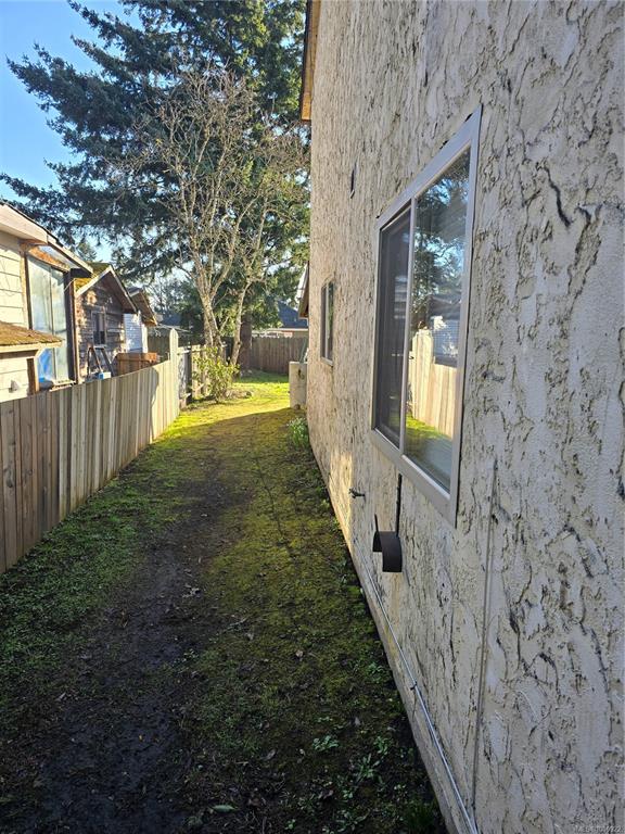 Fourth View of 2905 Leigh Rd, Langford, BC, V9B 4G6