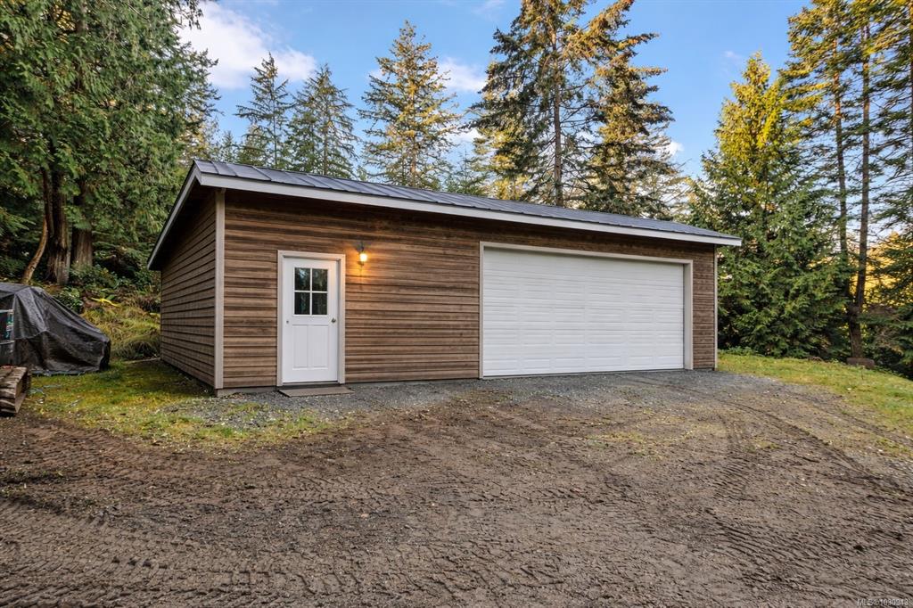 Third View of 610 Tumbo Channel Rd, Saturna Island, BC, V0N 2Y0