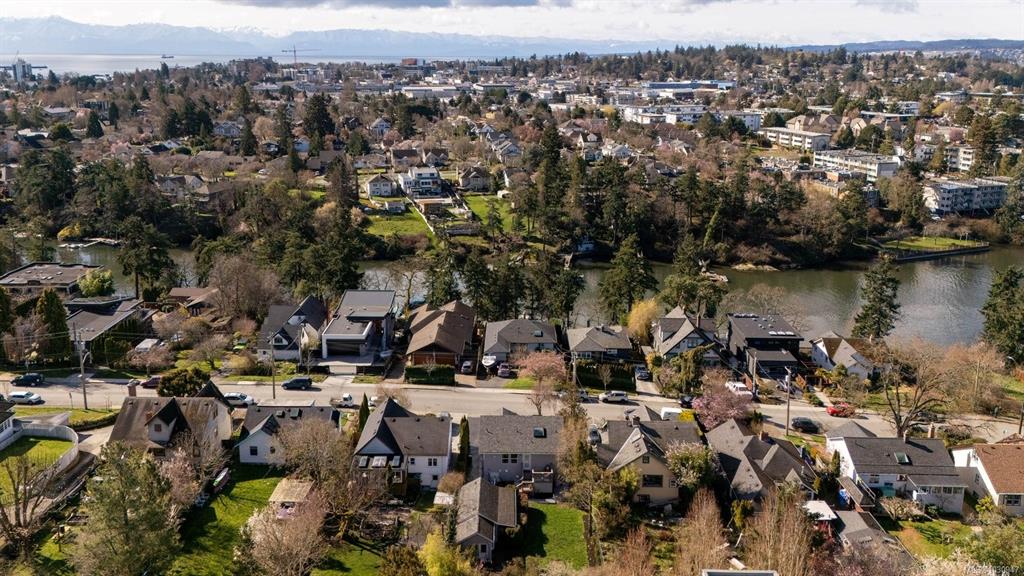 Fourth View of 24 Lotus St, Victoria, BC, V9A 1P4