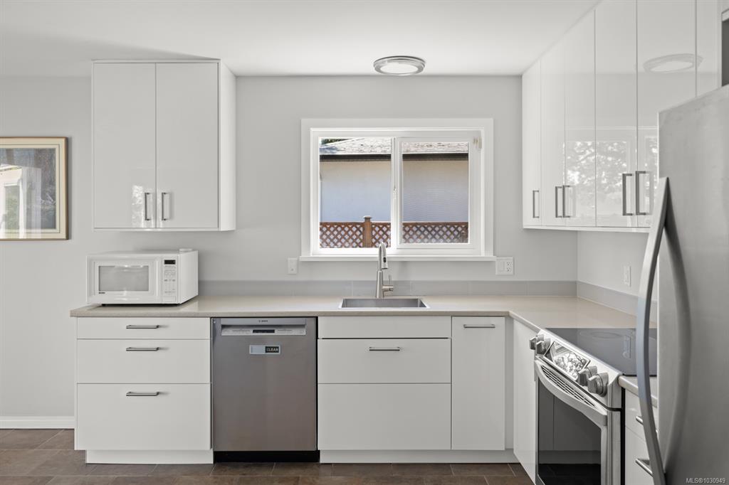 Fourth View of 2889 Maurice Lane, Langford, BC, V9B 5L5