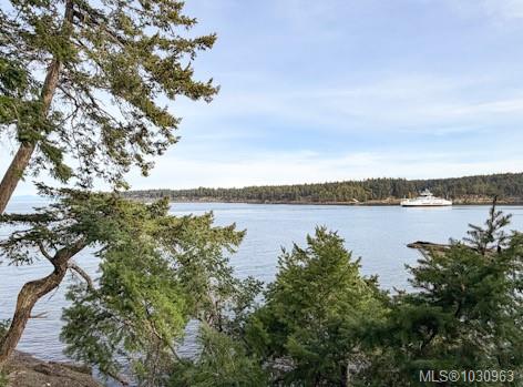 Third View of 130 Easthom Rd, Gabriola Island, BC, V0R 1X2