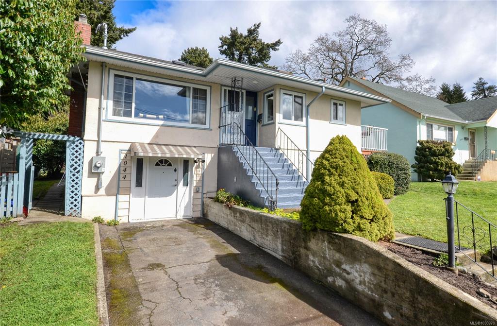 Fourth View of 1044 Wollaston St, Esquimalt, BC, V9A 5B4