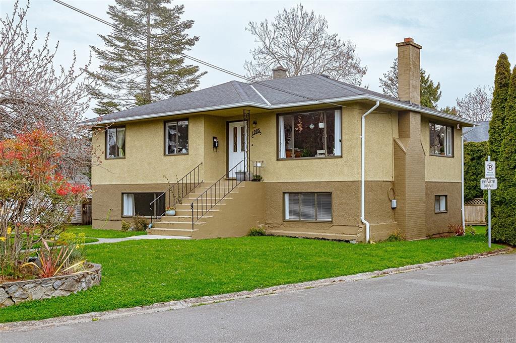Second View of 1905 Richardson St, Victoria, BC, V8S 1S3