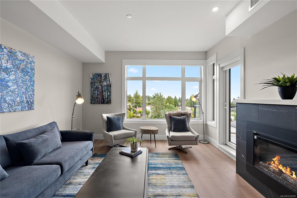 2520 Hackett Cres, 1030978, BC,